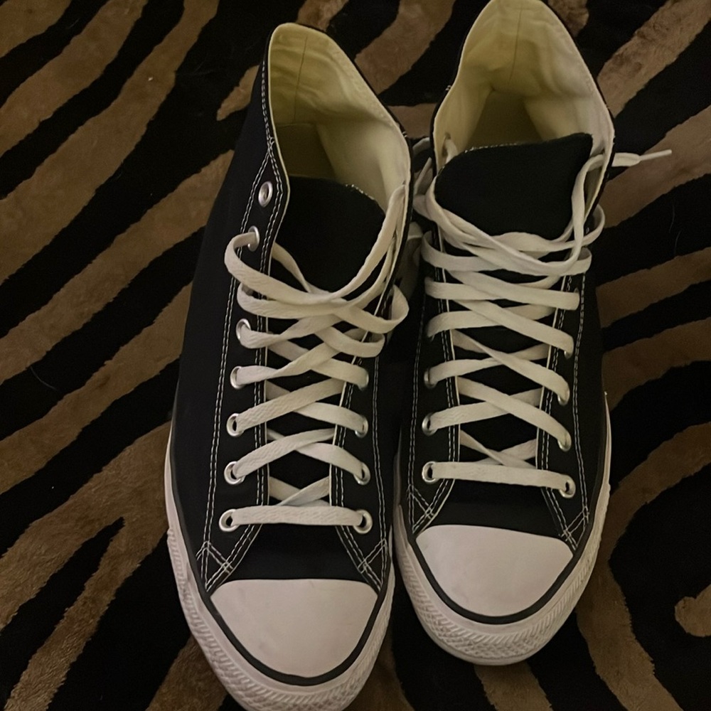 Converse high tops men’s 10.5
